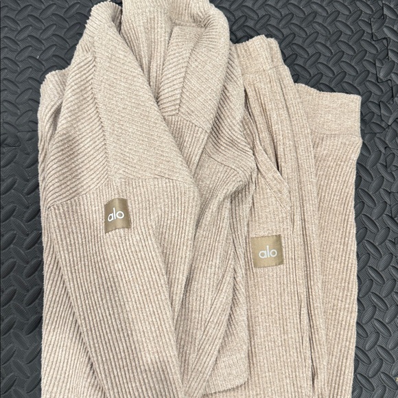 Alo Tan Ribbed Knit Set - Picture 1 of 7